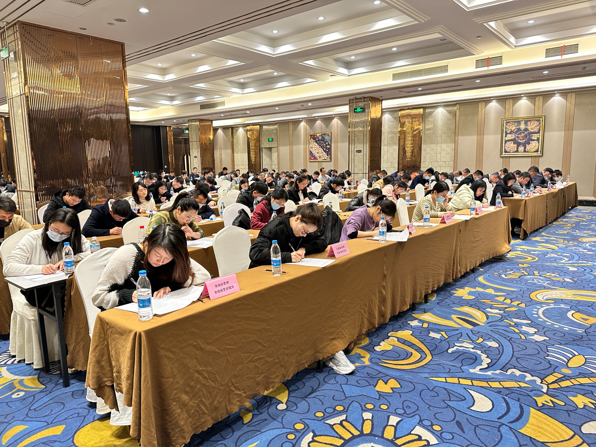 开云体育 Kaiyun.com 官网入口浙江：助力山区26县建强“三支队伍”(图1)